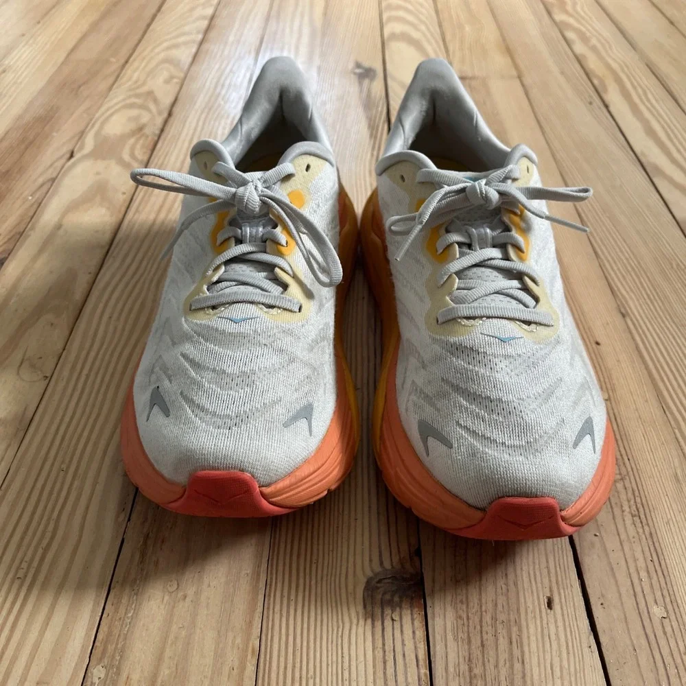 Hoka‎ Arahi 6 Womens Running Shoes Nimbus Cloud Ice Blue 1123195-NCBDB Size 8B - Picture 2 of 8